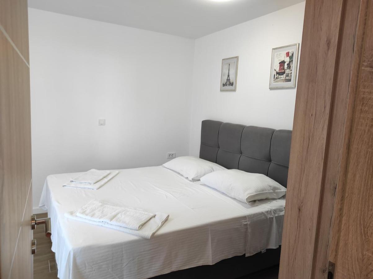 Joy I Apartment