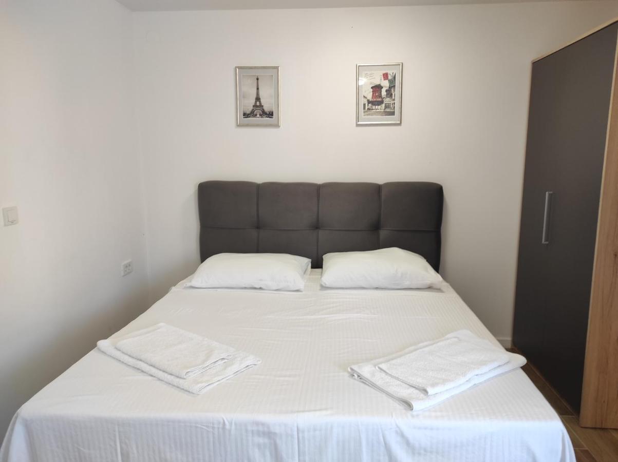 Joy I Apartment